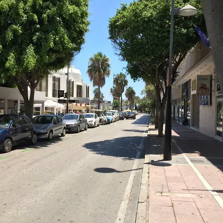 Marina Banus - Frontline Beach - Puerto Banus Marbella